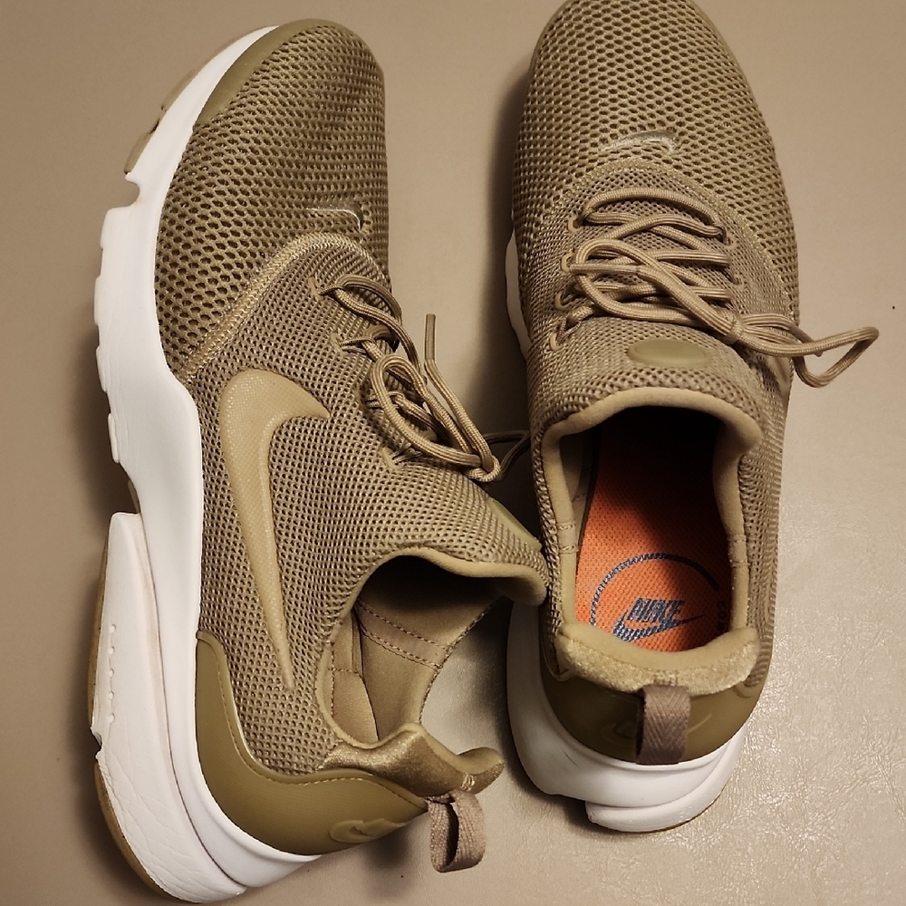 Nike Men's Beige Mesh Sneakers 1p